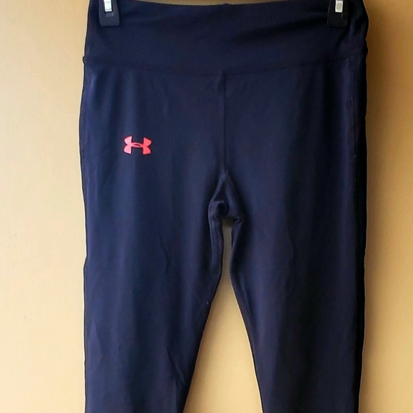 Underarmour Workout Capri Leggings - Picture 3 of 6